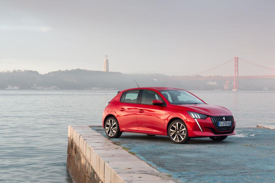  Peugeot 208 2019 года  (WW) (фото 30 из 41)
